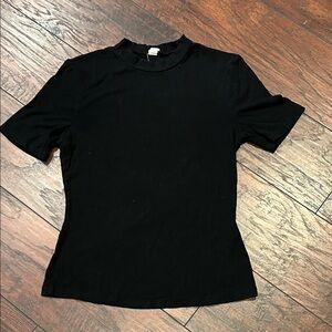 Black Short Sleeve Top